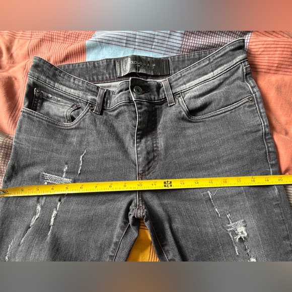 Dolce & Gabbana Gray Denim Jeans with Contrast Stitching - Picture 6 of 11